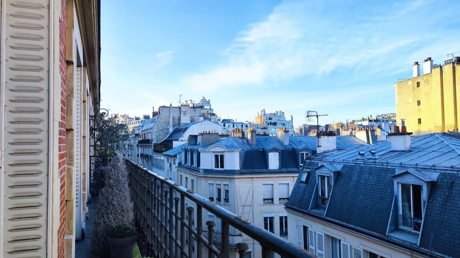 Rue Faustin Helie - Paris 16 Apartment France