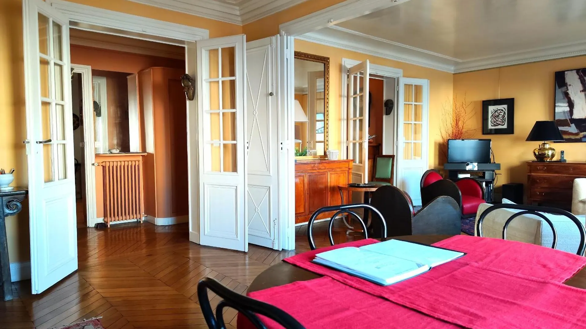 Rue Faustin Helie - Paris 16 Apartment