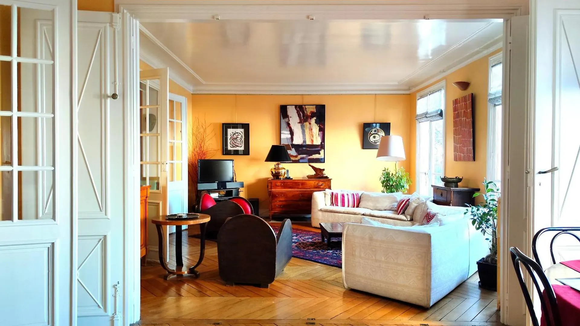 Rue Faustin Helie - Paris 16 Apartment